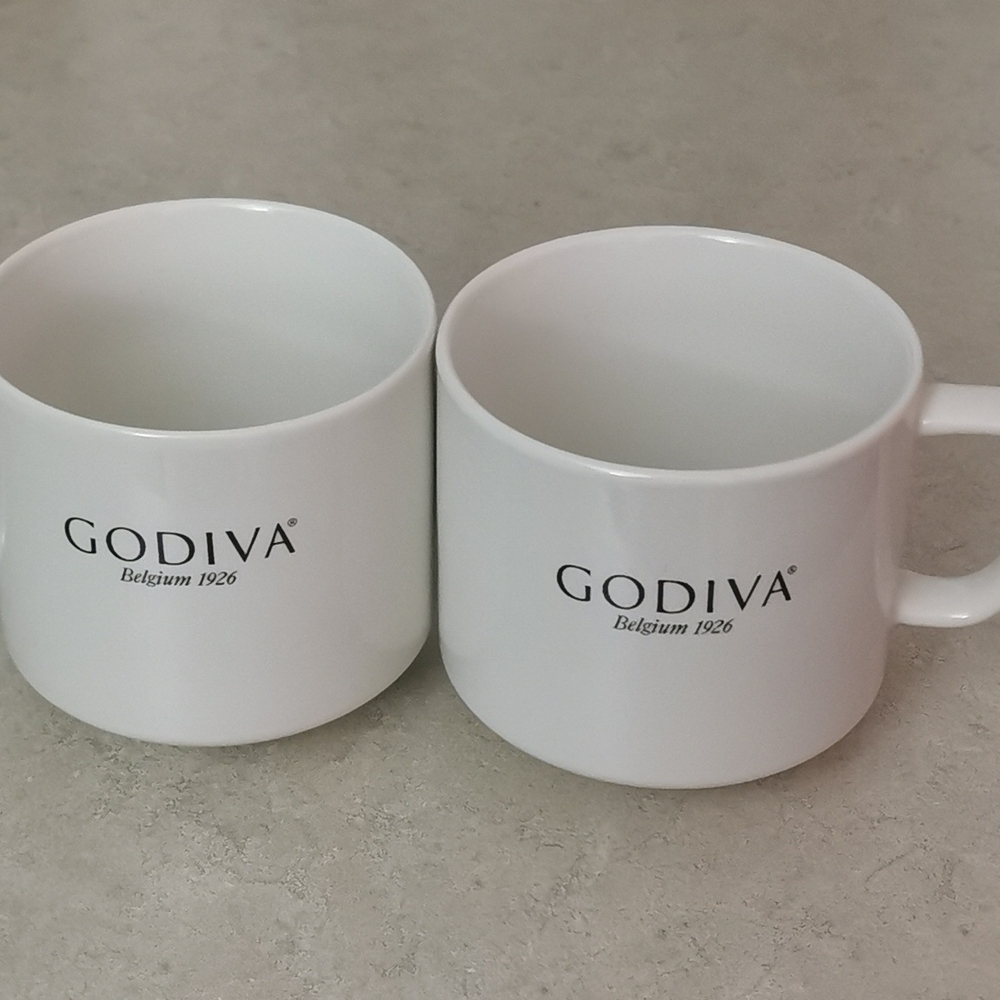 Godiva Belgium 1926 White Mugs Set